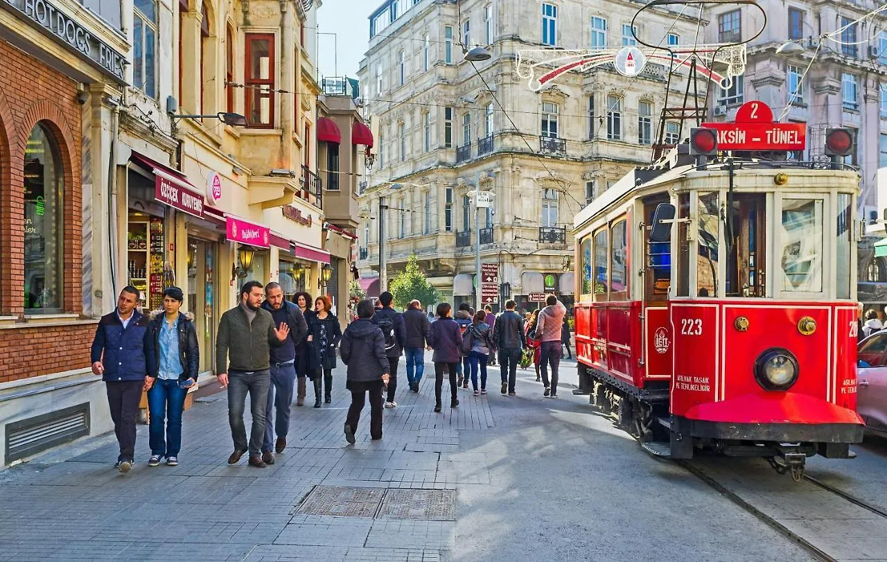 Lovely 3 Rooms Apartment 120 M2 In Upscale Nisantasi Istanbul 0*,  Turkey